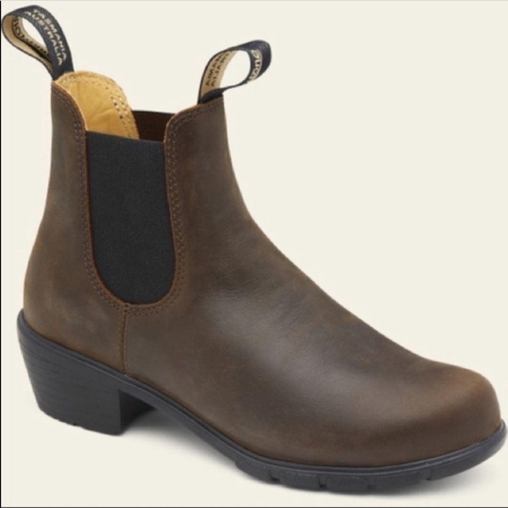Blundstone Heeled Booties in Antique Brown - Size 8.5 US